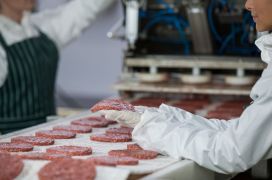 Hoe ERP-oplossingen helpen bij het aanpakken van de grootste uitdagingen in de vleesindustrie
